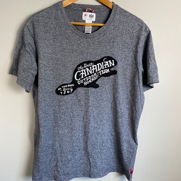 Hudson's Bay Co. Men's Great Canadian Outdoor Hockey Team‎ T-shirt Large - Picture 1 of 12